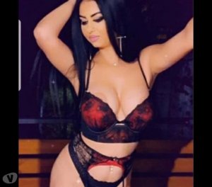 Thiphaine escorts in Greenfield